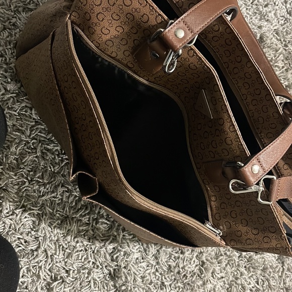 Guess Diaper Bag - Picture 6 of 9